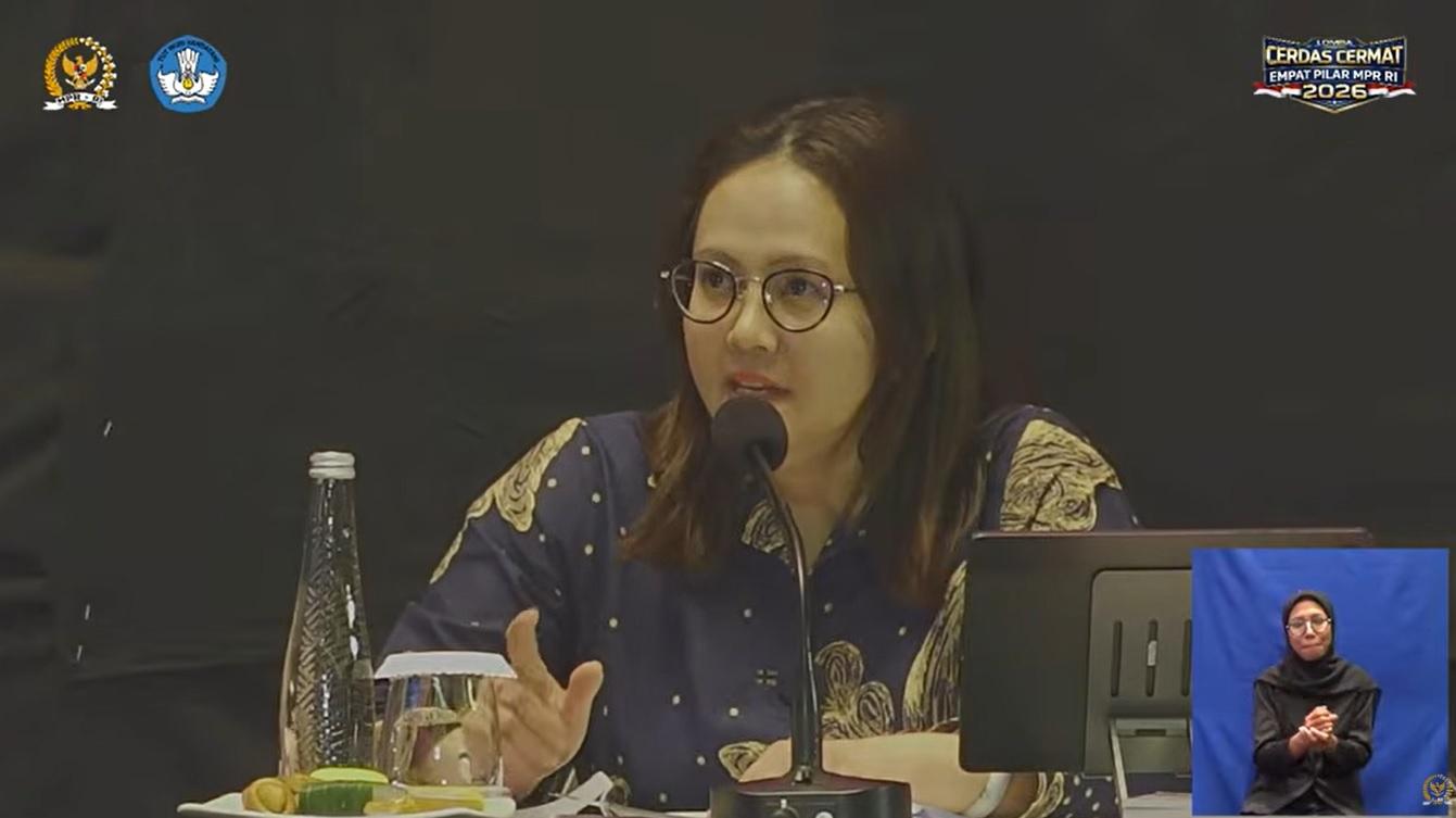 Juri-lomba-cerdas-cermat-Indri-Wahyuni-viral-akibat-curang-pada-peserta.jpg
