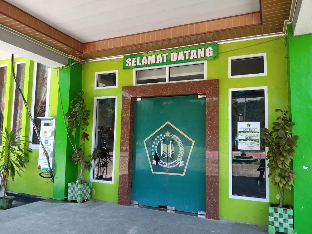 Kanwil-Kemenag-Sulbar-di-Jl-Abd-Malik-Pattana-Endeng-Kelurahan-Rangas.jpg