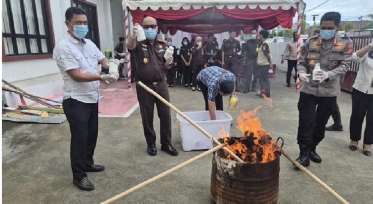 Kejaksaan-Negeri-Kejari-Mamuju-memusn.jpg