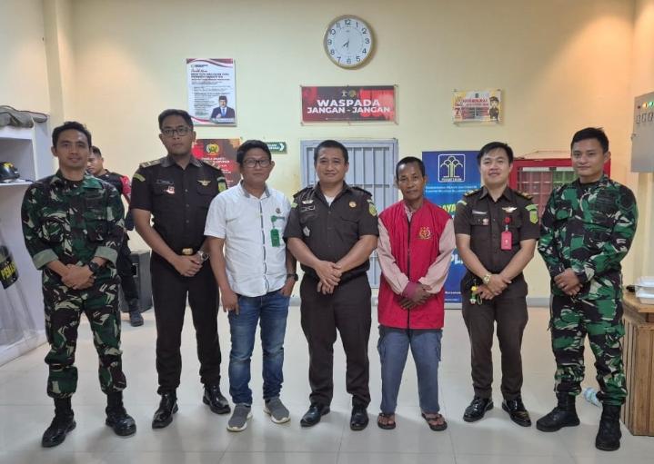Kejari-Mamasa-bekuk-terpidana-kasus-kepemilikan-hasil-hutan-kayu-tanpa-surat.jpg