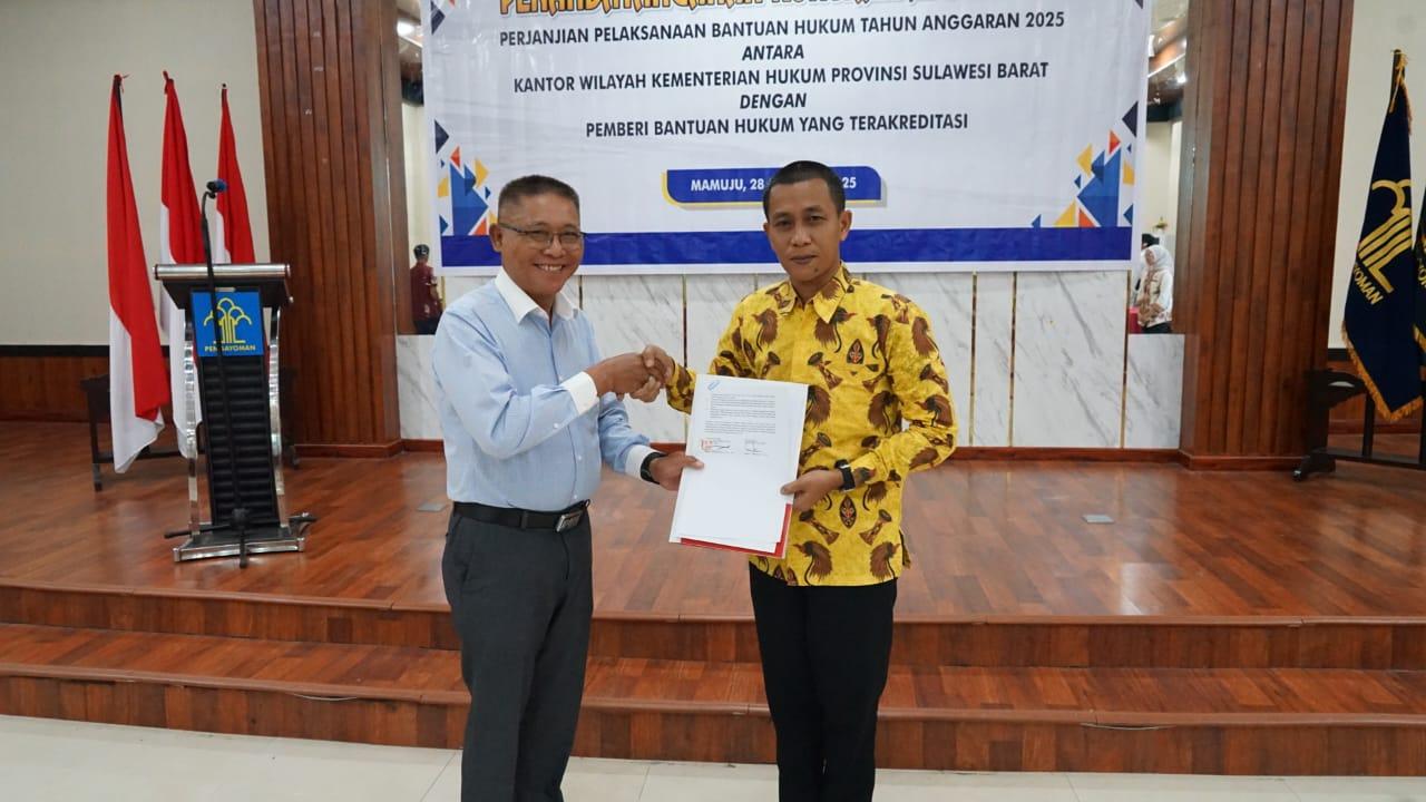 Kemenkum-Sulbar-teken-adendum-kontrak-pelaksanaan-bantuan-hukum-tahun-2025-dengan-OBH.jpg