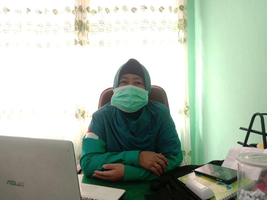 Kepala-Bidang-P3-Dinkes-Majene-Hj-Nafsah.jpg