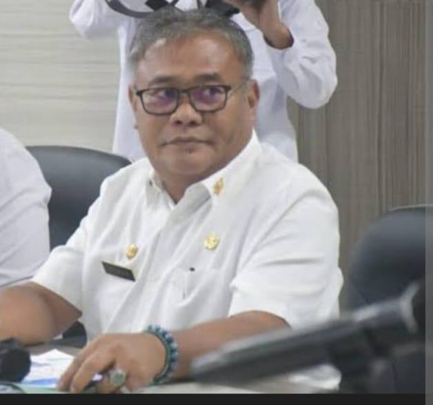 Kepala-Dinsos-Sulbar-Abdul-Wahab-saat-rapat-koordinasi-pelaksanaan-program-sekolah-rakyat.jpg