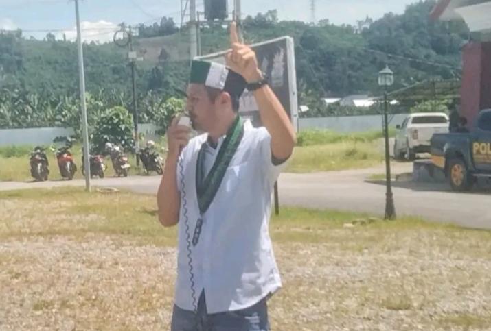 Ketua-HMI-Mateng-Taufik-Saleng-menyoroti-provider-ilegal-diduga-beredar-di-Kabupaten-Mamuju-Tengah.jpg