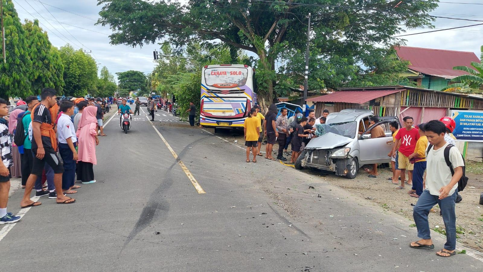 Begini Kondisi Para Korban Tabrarakan Bus Cahaya Solo vs Toyota Avanza di Malunda Majene