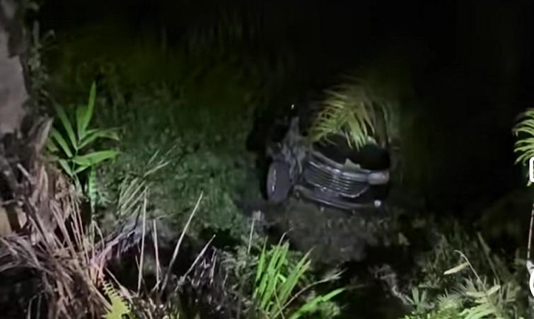 Tabrakan Mobil Pengankut Sawit dan Avanza di Pasangkayu, Sopir Patah Kaki