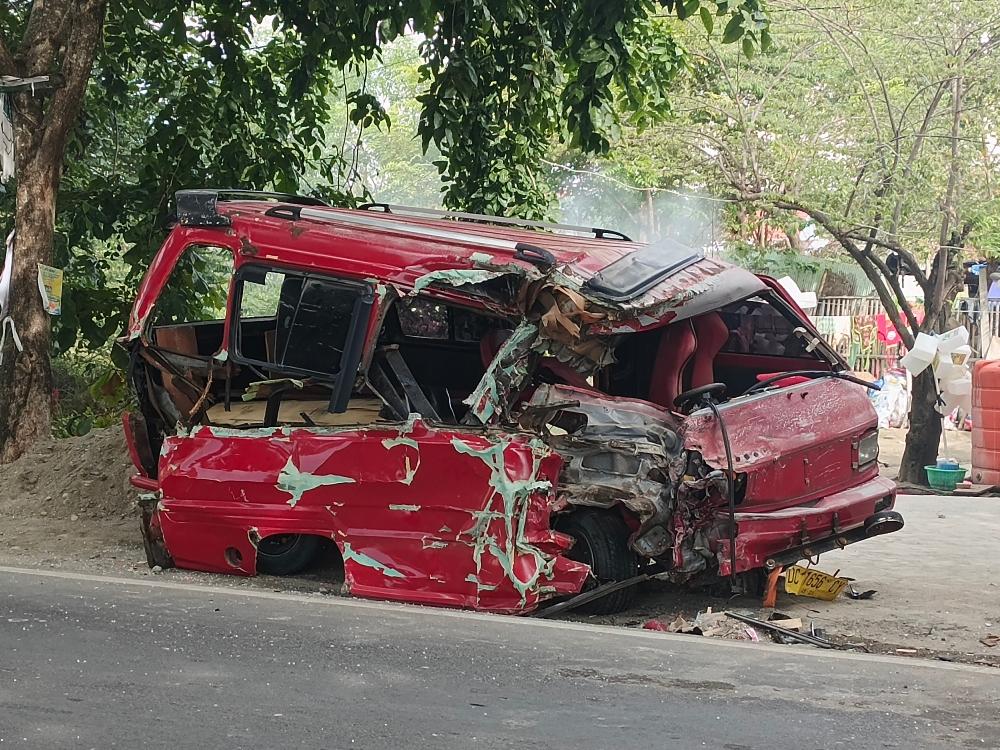 Kasihan! Sopir Pete-pete Tewas Usai Tabrakan dengan Truk saat Menuju Majene Cari Penumpang