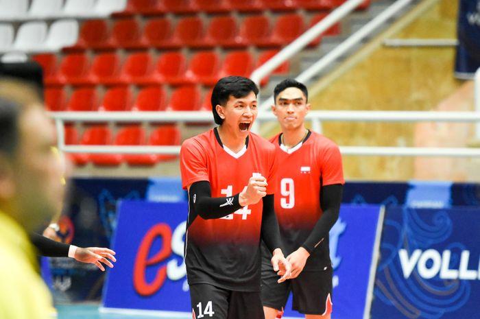 Pebola-voli-Indonesia-Farhan-Halim-dan-Doni-Haryono-pada-pertandingan-Kejuaraan-Voli-Asia-2023.jpg