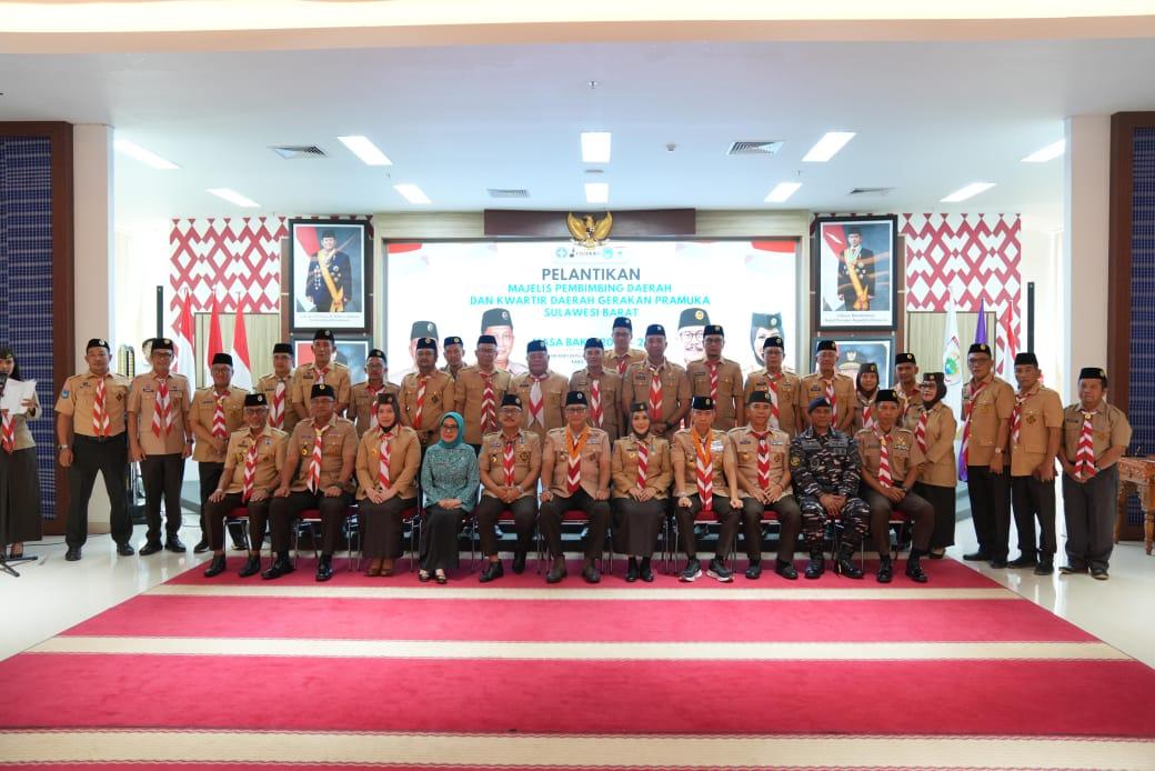 Dilantik, Suhardi Duka Jadi Mabida dan Suraidah Ketua Kwarda Pramuka Sulbar 2025-2030