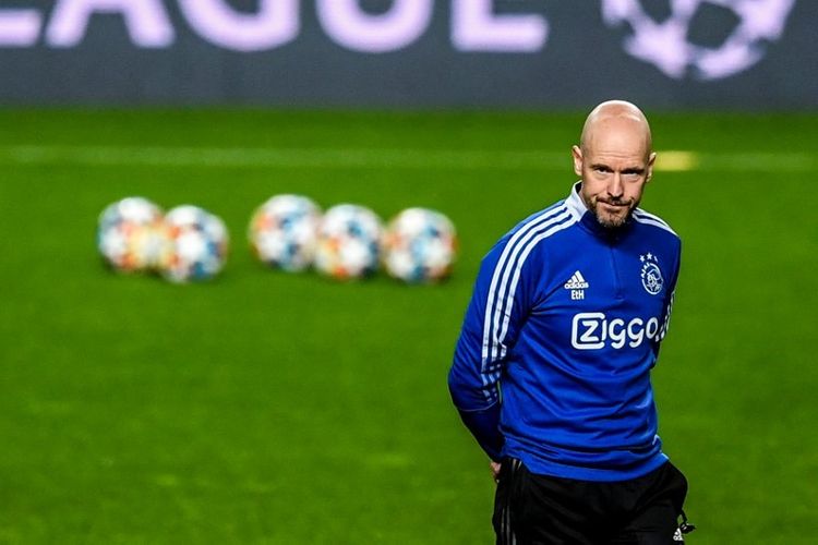 Pelatih-Ajax-Amsterdam-Erik-ten-Hag-kian-dikaitkan-dengan-kepindahan-ke-klub-Liga-Inggris.jpg