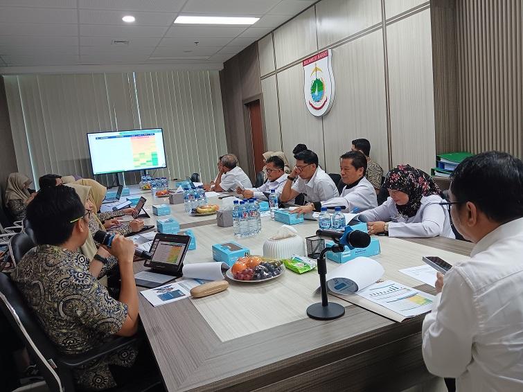 Pemprov-Sulbar-yang-sedang-rapat-Strat.jpg