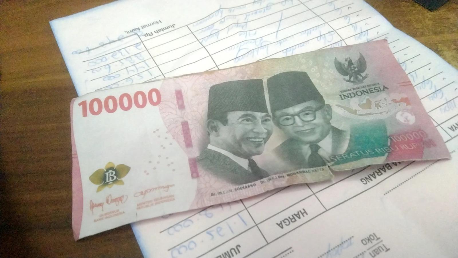 Penampakan-uang-palsu-yang-beredar-di-wilayah-Topoyo-Kabupaten-Mamuju-Tengah-Sulawesi-Barat.jpg