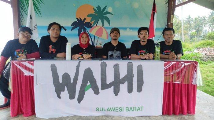 Pengurus-Walhi-Sulbar-yang-terpilih-melalui-pertemuan-daerah.jpg