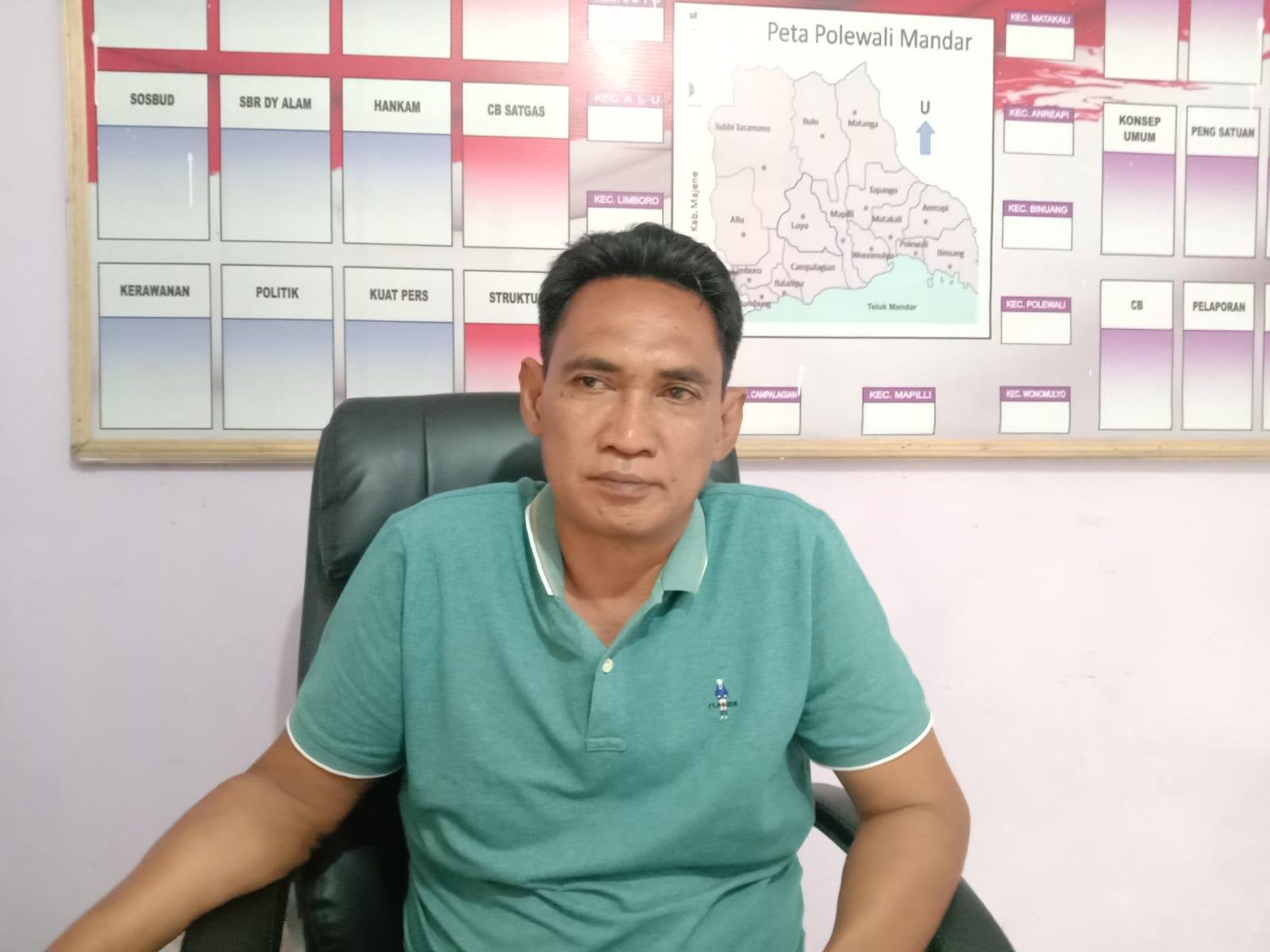Penyidik-Gakkumdu-Polman-Iptu-Iwan-Rusmana-saat-memberi-keterangan.jpg