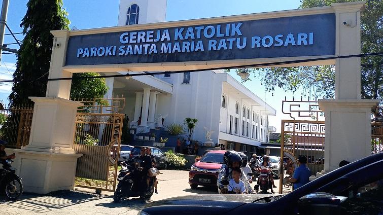 Ratusan Jemaat Antusias Ibadah Kenaikan Isa Almasih di Gereja Katolik Paroki Santa Maria Mamuju
