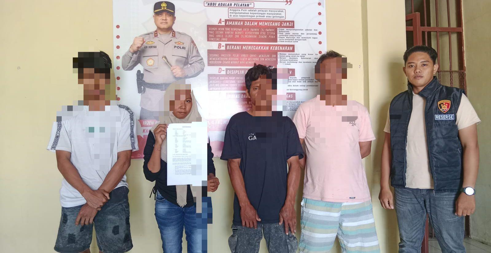 Polsek-Kalukku-tangkap-tiga-pelaku-pencurian-pakan-ayam.jpg