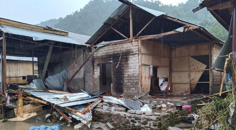 Pengungsi Banjir di Ulumanda Majene Mulai Terserang Penyakit Gatal-gatal