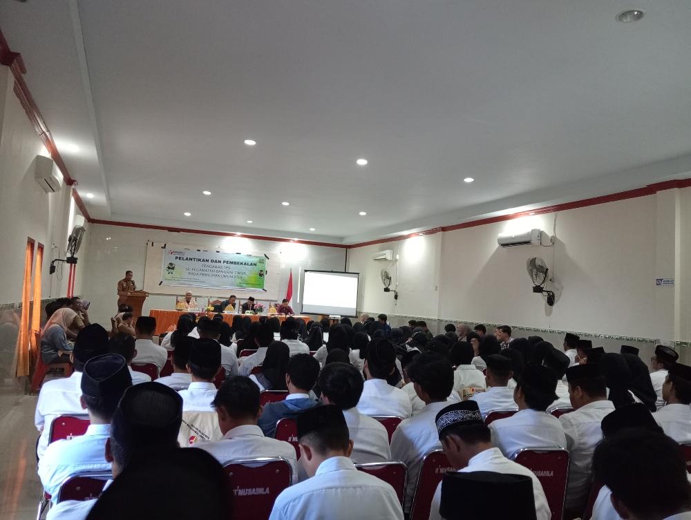 Bawaslu Majene Lantik dan Bekali Pemahaman Tugas 96 PTPS Pemilu 2024