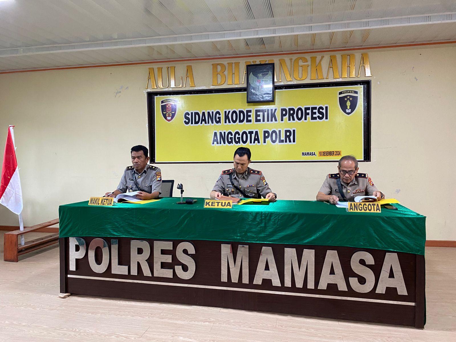 Sidang-etik-kepoilisian-Polres-Mamasa-Selasa-10122024-dipimpin-Wakapolres-Restu-Indra.jpg