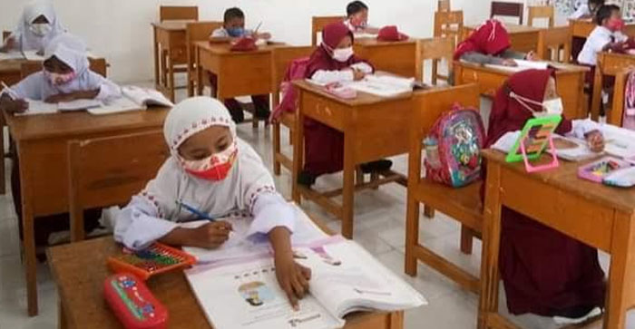 Siswa-Sekolah-Dasar-Negeri-SDN-035-Paku-Kecamatan-Binuang.jpg