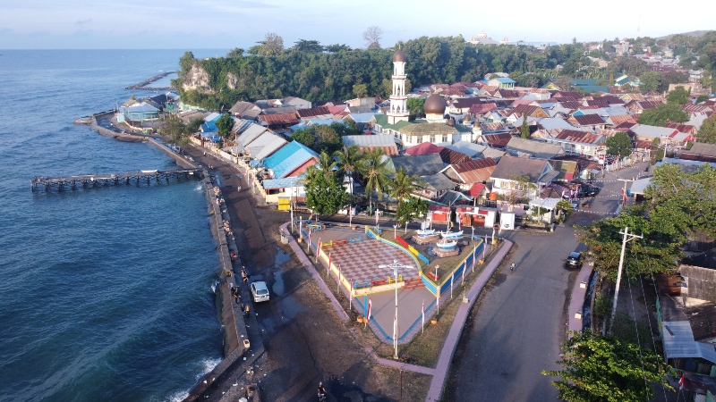 Suasana-Kota-Majene-terakam-kamera-drone.jpg