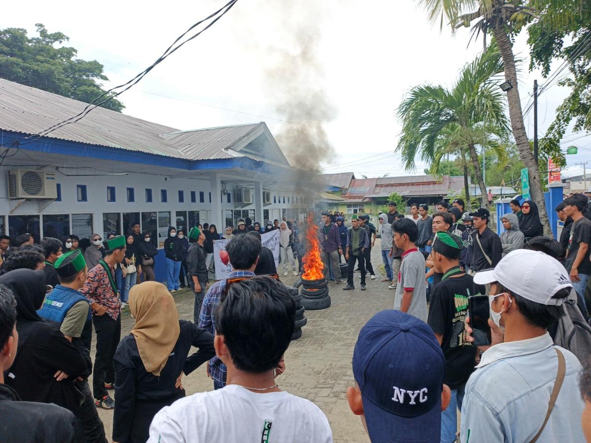 Suasana-aksi-jilid-II-Himpunan-Mahasiswa-Islam-HMI-cabang-Majene.jpg