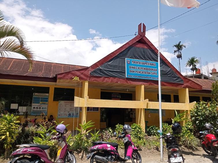 Suasana-di-Disdukcapil-Mamasa.jpg