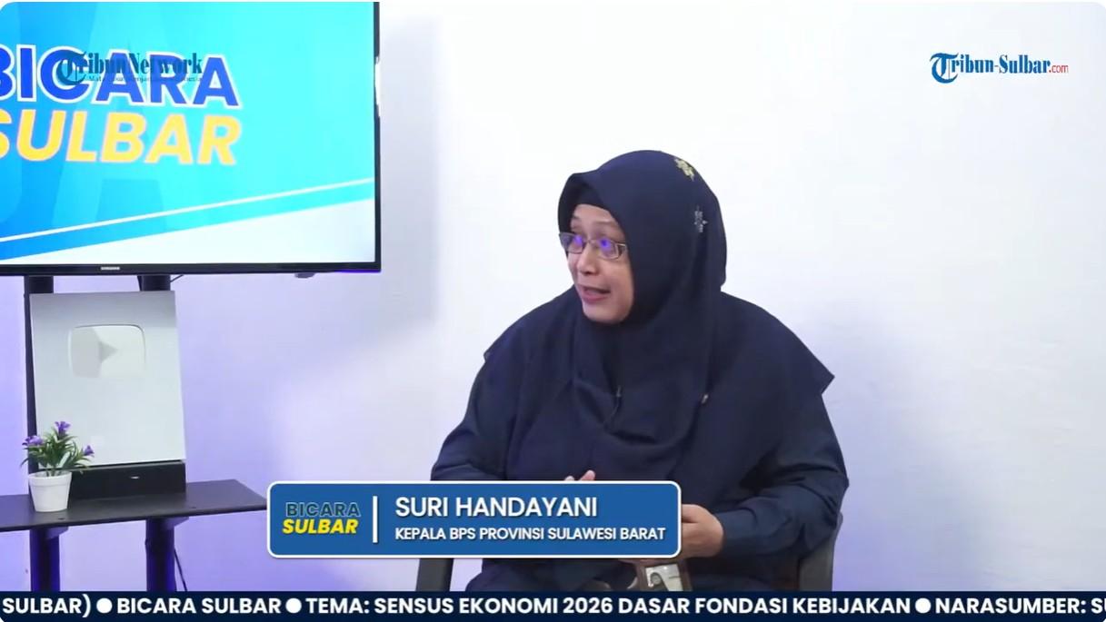 Suri-Handayani-Kepala-BPS-Sulbar-di-Studio-Tribunu-Sulbar.jpg