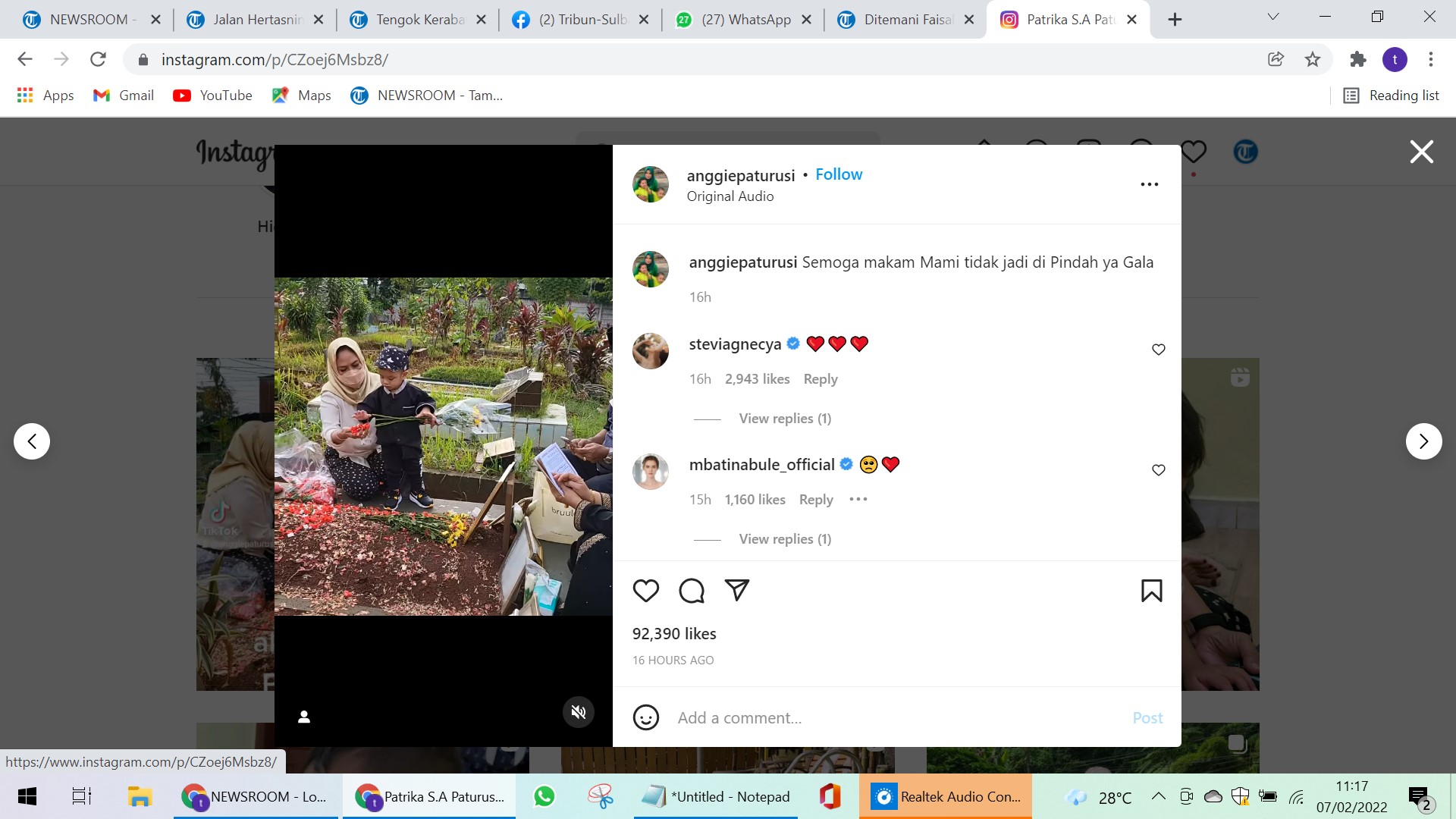 Ditemani Kakeknya Haji Faisal, Gala Sky Akhirnya Ziarah ke Makam Vanessa Angel dan Bibi