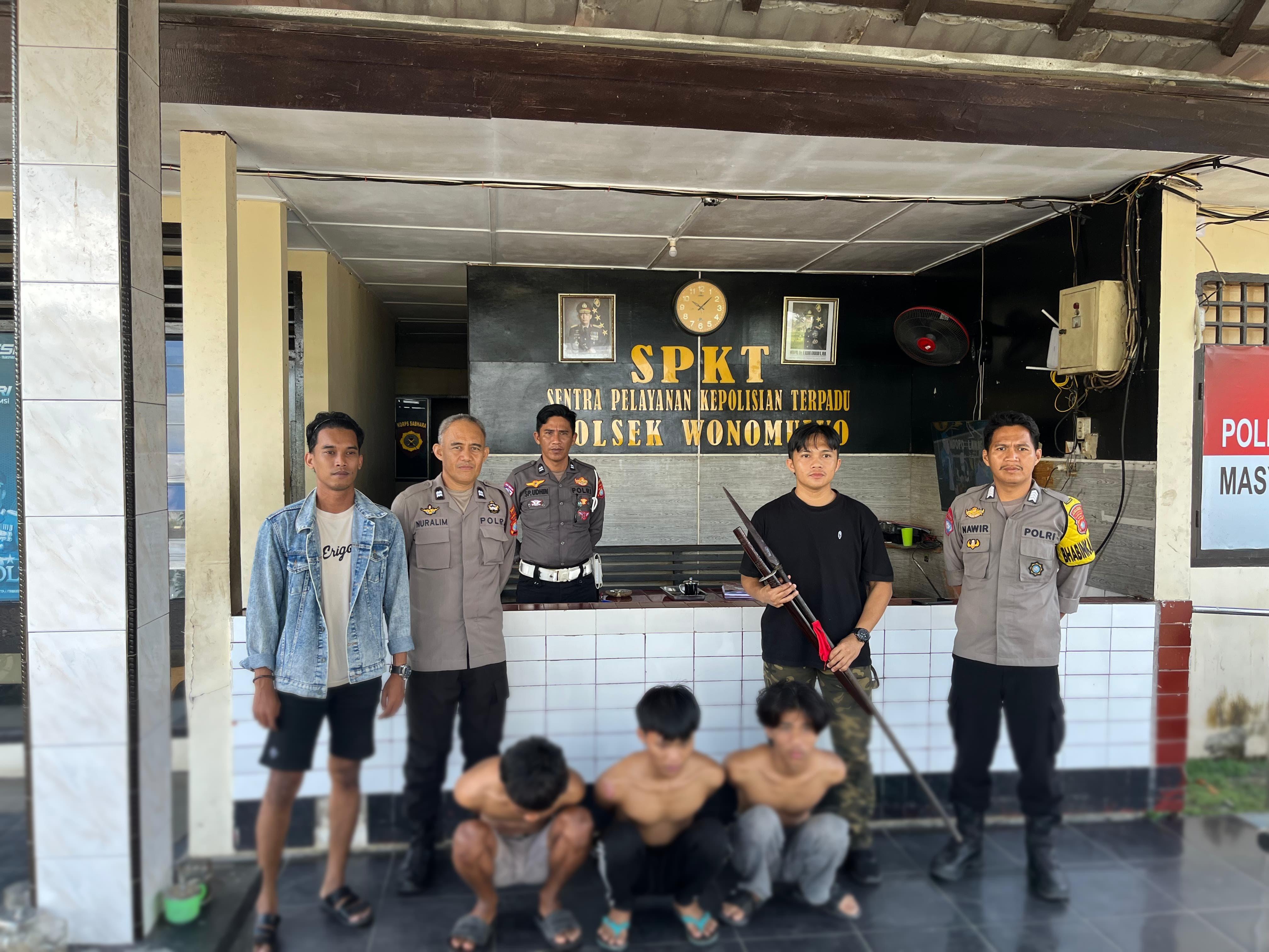 Tiga-pemuda-di-Polman-ditangkap.jpg