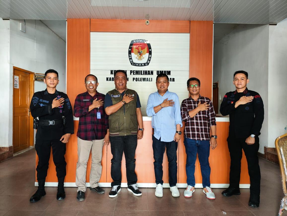 Tim-Desk-Pemilukada-Pemprov-Sulbar-wilayah-Kabupaten-Polman-dipimpin-Asisten-I-Muh-Jaun.jpg