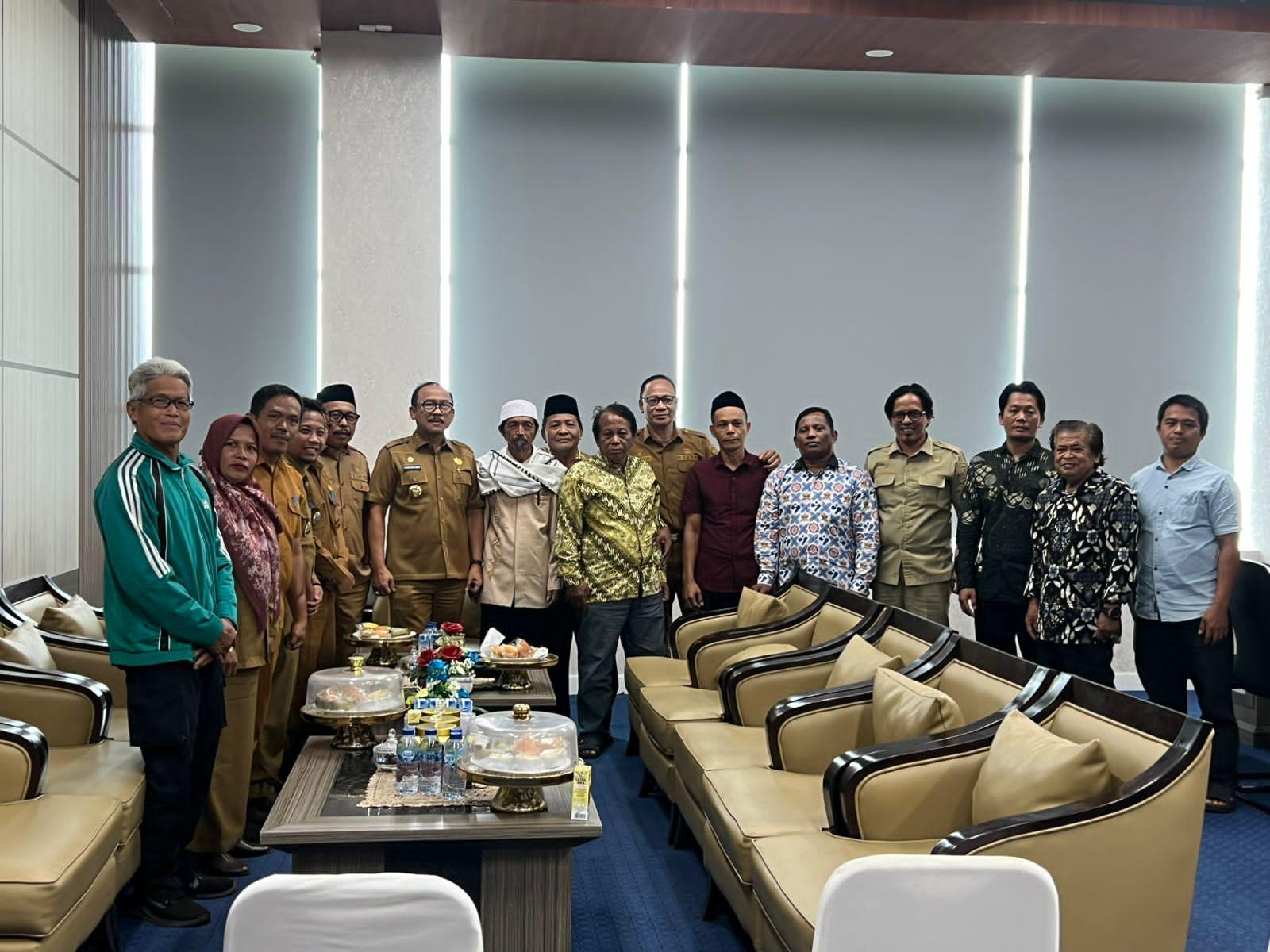 Gubernur SDK Turun Tangan Tuntaskan Konflik Warga di Tapalang Mamuju, Lewat Musyawarah Adat