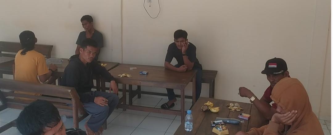 Warga Pasangkayu Dipanggil Polisi, Diadukan PT Pasangkayu Curi Buah Kelap Sawit