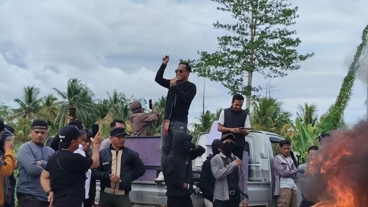 100 Warga Geruduk Polres Mateng Minta Terduga Pelaku Penganiayaan Proses Hukum