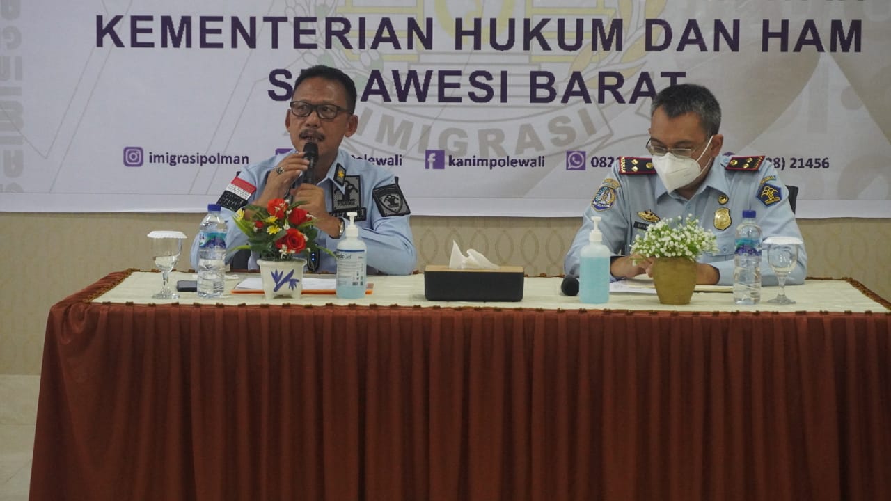 pengarahan-dan-penguatan-kepada-jajaran-Kantor-Imigrasi-Kelas-II-Non-TPI-Polewali.jpg