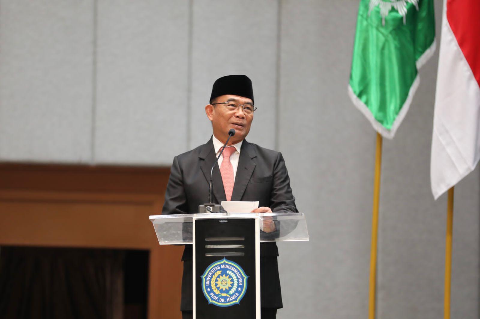 Hadiri Wisuda Uhamka di Jakarta Menko PMK: Puncak Lulusan Sekarang Adalah Indonesia 2045