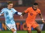 Aksi-penyerang-Belanda-Memphis-Depay-dalam-laga-terakhir-Grup-C-Kualifikasi-Piala-Dunia.jpg