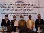 Asisten-III-Pemprov-Sulbar-Jamil-Barambangi-bersama-tiga-calon-kandidat-DPP-INKINDO-Sulbar.jpg