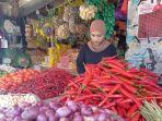 Beragam-bahan-pokok-di-lapak-pedagang-kompleks-pasar-baru-Mamuju.jpg