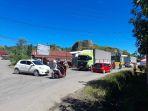 Evakuasi-truk-10-roda-terbalik-di-Jl-RE-Marthadinata-Lingkungan-Tambayako-Mamuju.jpg