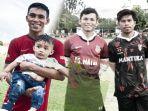 Gelandang-KKS-Bambalamotu-Aswad-kiri-dan-pemain-tengah-Pespa-Rahmat-dan-Samsuddin.jpg