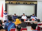 Gubernur-Sulawesi-Barat-Suhardi-Duka-resmi-melepas-20-kafilah-Sulbar.jpg