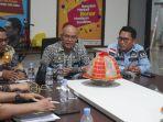 Kakanwil-Kemenkumham-Sulbar-Marasidin-bersama-jajaran-di-ruang-Rapat-Baharuddin-Lopa.jpg