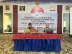Kakanwil-Kemenkumham-Sulbar-Marasidin-memberikan-pengarahan-kepada-pegawai-Bapas-Polewali.jpg