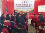 Kepala-Ombudsman-Perwakilan-Sulbar-Lukman-Umar-pemateri-di-Masta-Mahasiswa-Baru-Unimaju.jpg