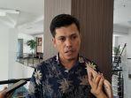 Ketua-KPU-Sulbar-Said-Usman-Umar-ditemui-di-lantai-2-Grand-Maleo.jpg