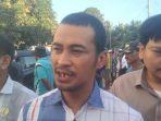 Ketua-Komisi-2-DPRD-Mateng-Yulius-Sanusi-saat-ditemui-di-Desa-Tabolang.jpg