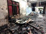 Kondisi-rumah-toko-ruko-di-Jl-Mayjend-Material-usai-terbakar.jpg