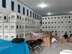 Kotak-suara-yang-tersusun-di-gudang-logistik-KPU-Polman.jpg