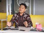 Kuasa-hukum-HA-Akriadi-Pue-Dollah-saat-konferensi-pers-di-salah-satu-cafe-di-Jl-Umar-Dar-Mamuju.jpg